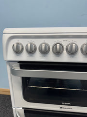 Hotpoint Ultima HUE62PS 60cm Electric Cooker with Ceramic Hob - White